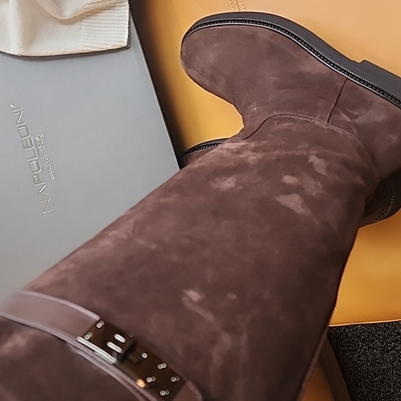 Brown Suede Knee-High Boots🇮🇹